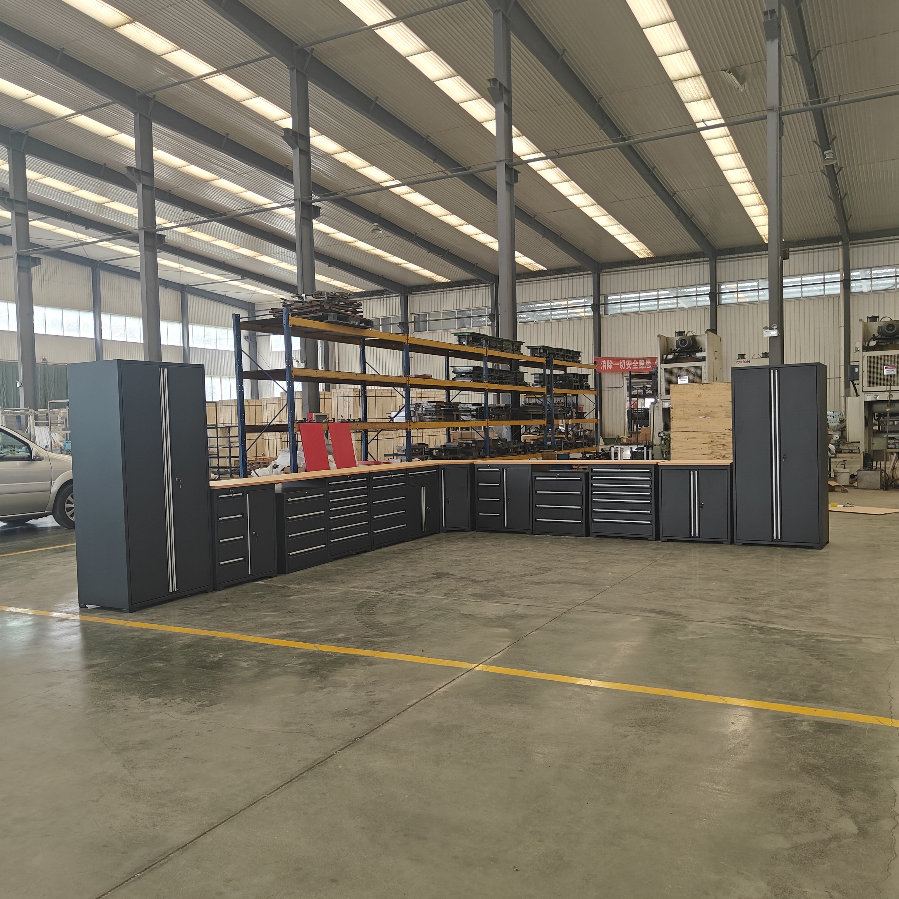 Combinatie metalen garage-organizerkasten