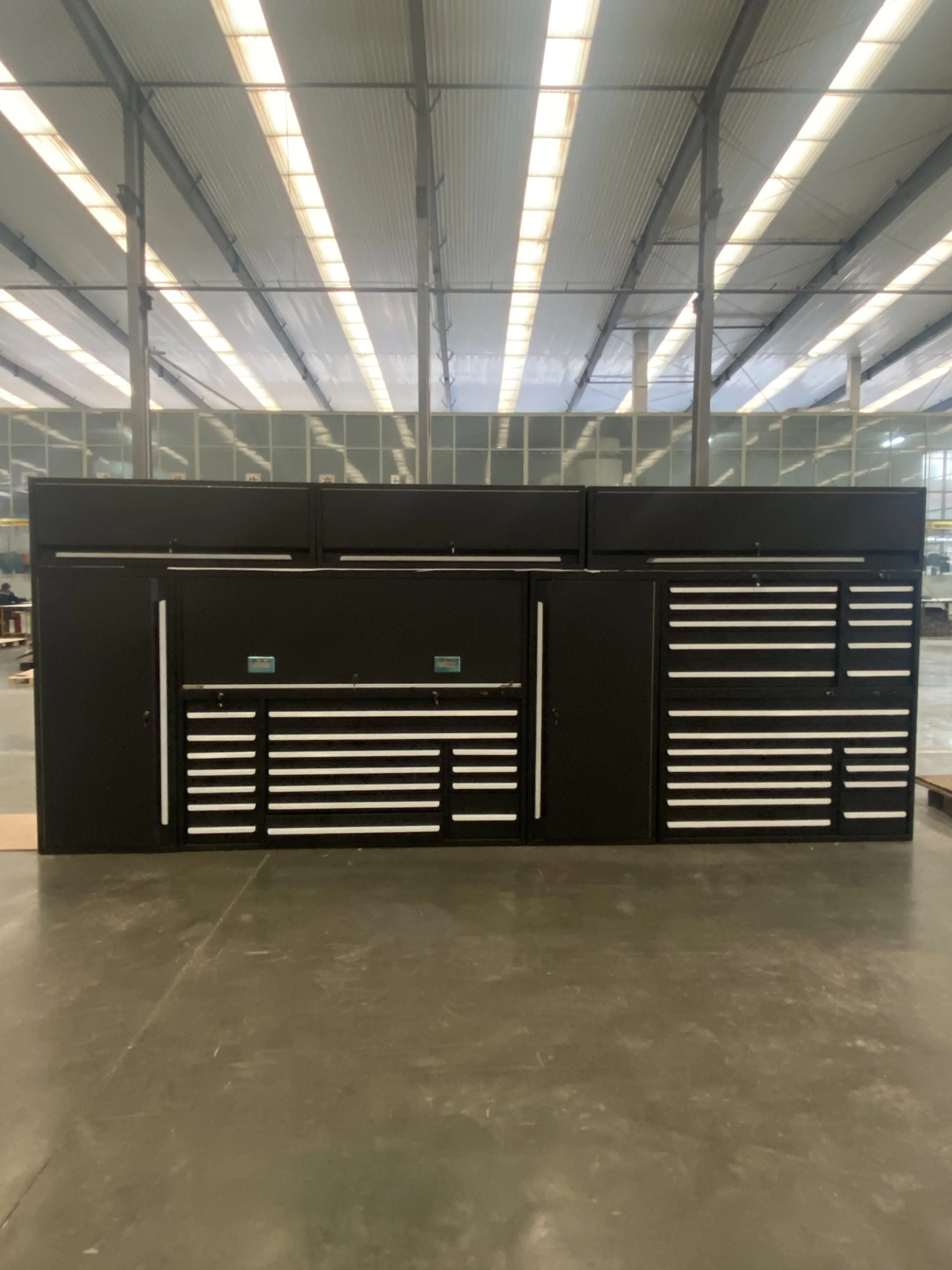 Wat zijn de kenmerken van de nieuwe modulaire garagekast?