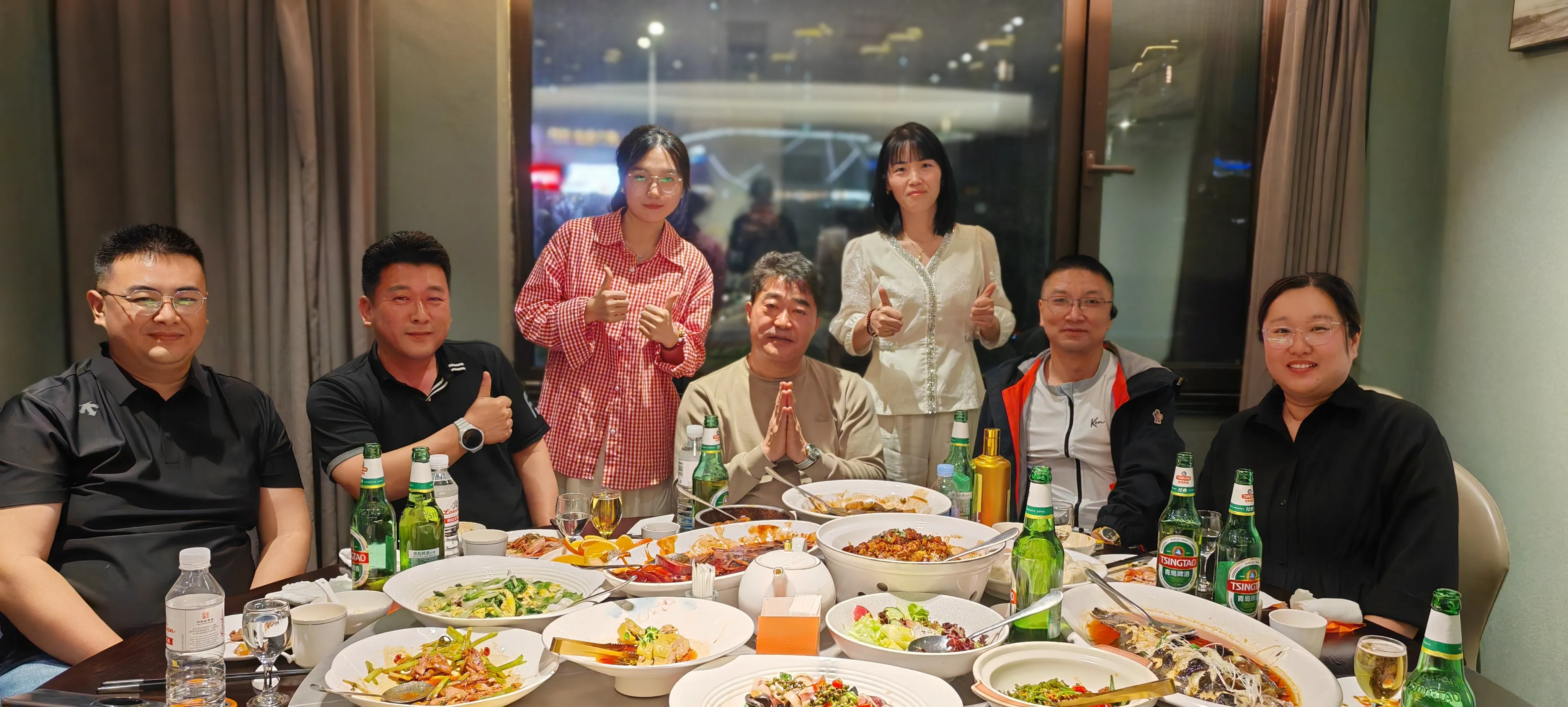 Cyjy ontving met succes Koreaanse klanten en trok een nieuwe blauwdruk voor internationale samenwerking